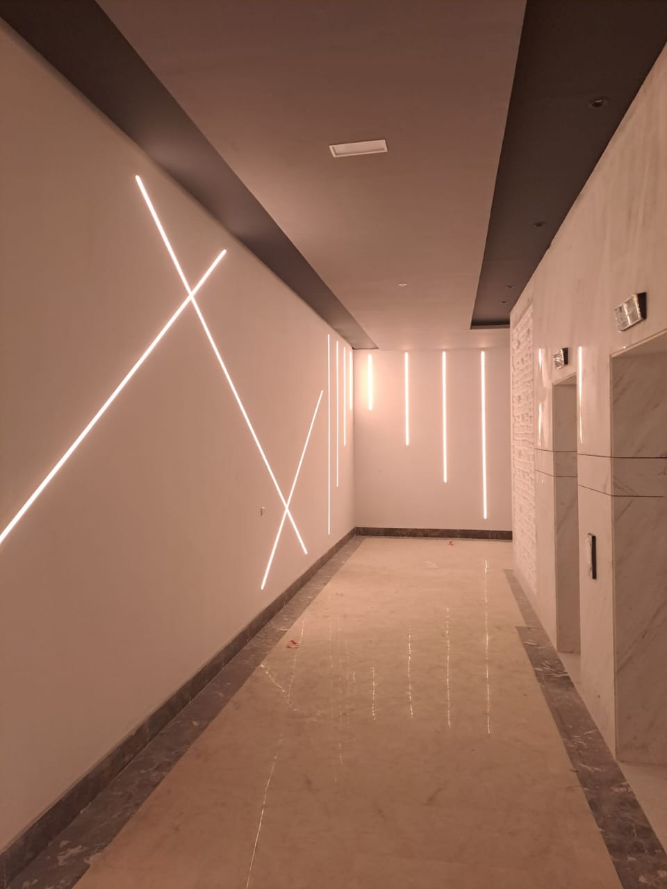 Artibat rénovation aménagement cloisons faux plafonds ba13 peinture éléctricité climatisation