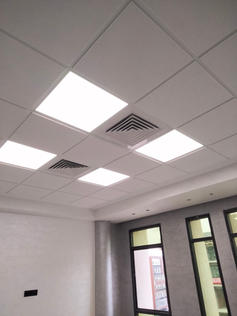 Artibat rénovation aménagement cloisons faux plafonds ba13 peinture éléctricité climatisation